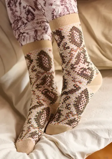 MK MEDIAS 67112