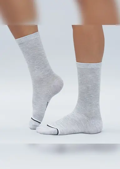 MK MEDIAS 6744